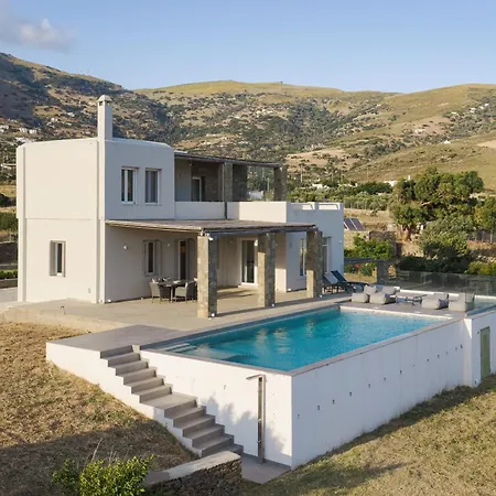 Andros Royal *