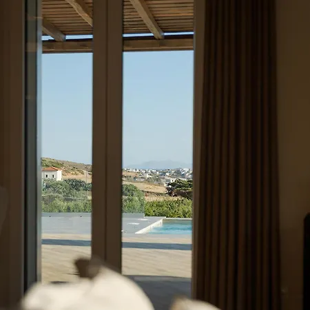 Andros Royal