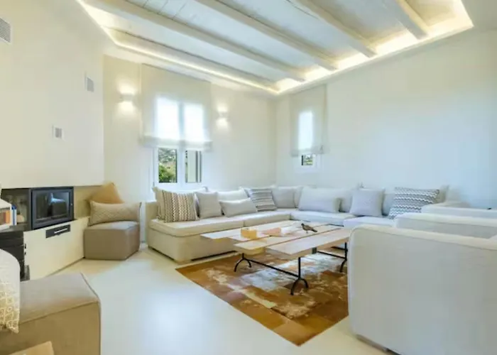 Vakantiehuis Andros Royal Vila Koumari